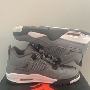 Jordan 4 “cool grey”